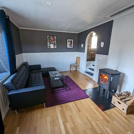 Lilla Loevkulla Vila Ostra Frolunda Exterior foto